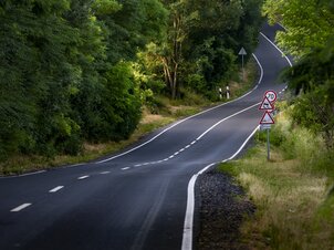 Veszprém és a Bakony-Balaton régió rejtett kincsei – 10+1 varázslatos hely, ahol még a csend az úr 