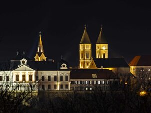 BETELT! „Fények és Árnyak” Éjszakai Zseblámpás Várfelfedezés - Ingyenes séta