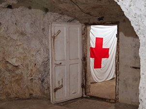 Óvóhely bejárás és történelmi kalandozás a vár körül