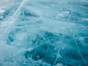 10.31 Péntek esti Halloween | Fáklyás hidegfürdőzés a Balatoni Jegesmedvékkel